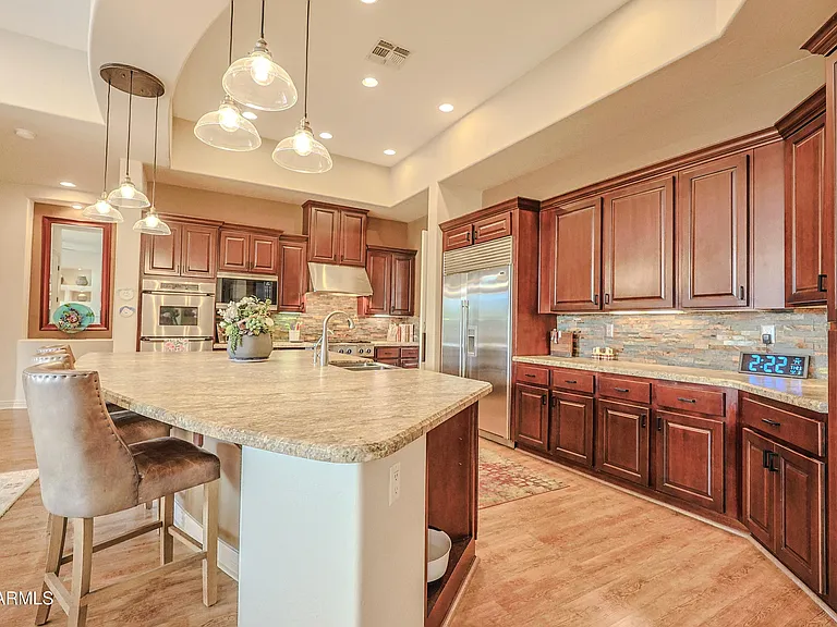 42405 N Harbour Town Ct — Photo 3
