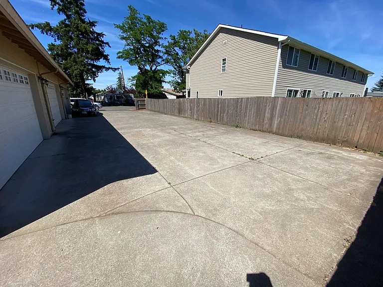 Driveway - Parking