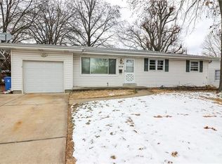 1375 Del Rey Dr, Florissant, MO 63031