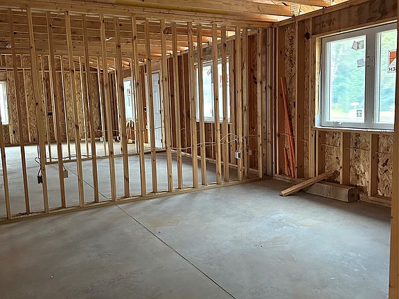 3rd image of 2273 Lake Road