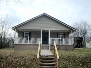 52 Weakley St, Florence, AL 35630