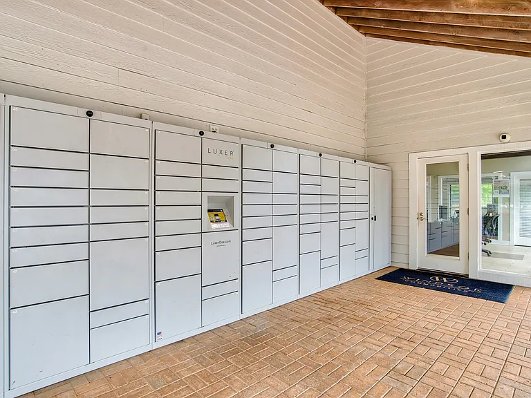 Our community features complimentary package acceptance lockers.