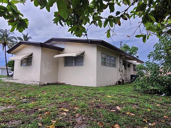 2nd image of 1900 NW 12th Ave #1900
