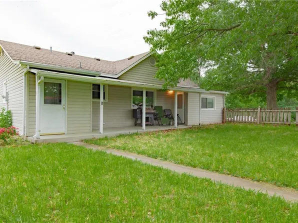 7610 NE Bacon Rd, Cameron, MO 64429