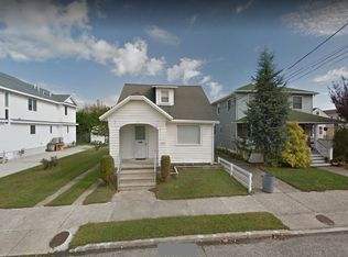 135 W Buttercup Rd, Wildwood Crest, NJ 08260