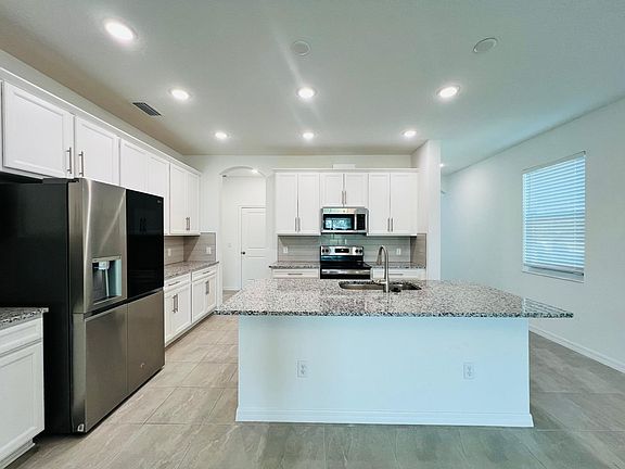 5th image of 6541 Great Bear Dr
