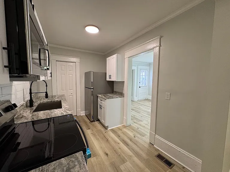 818 S Benbow Rd — Photo 17