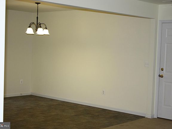 5th image of 18162 White Tail Way