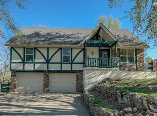 313 SE Shawn Ct, Blue Springs, MO 64014