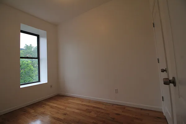 Rented by True Real Estate Group | media 4