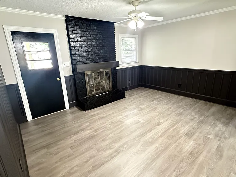 209 Harmony St — Photo 8