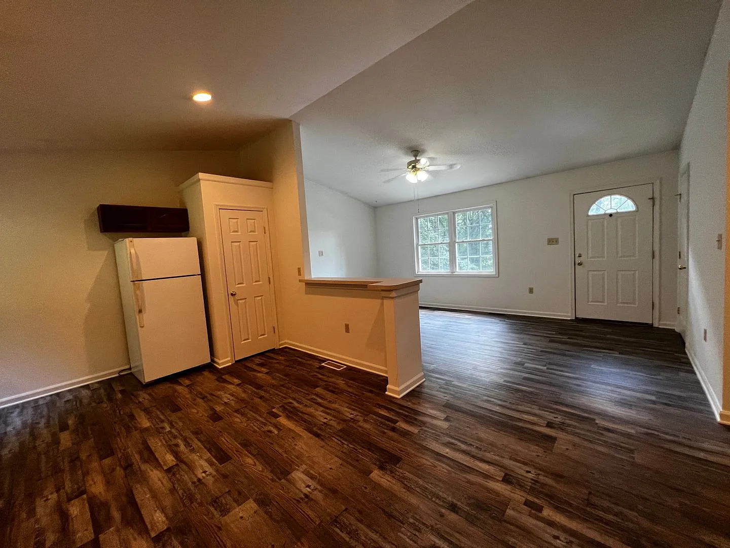 812 Early Street — Photo 4