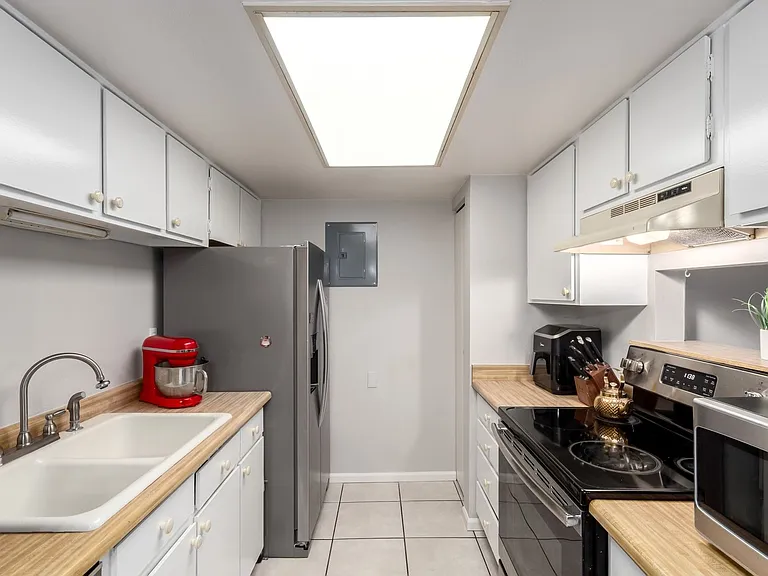 13393 E Asbury Dr #203 — Photo 8