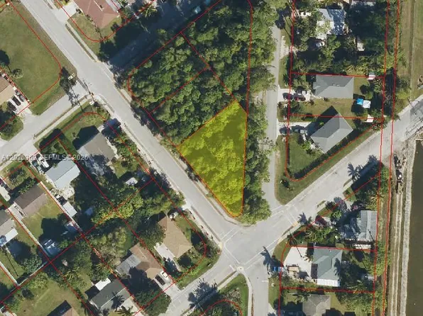 5401 Texas Ave, Naples, FL 34113
