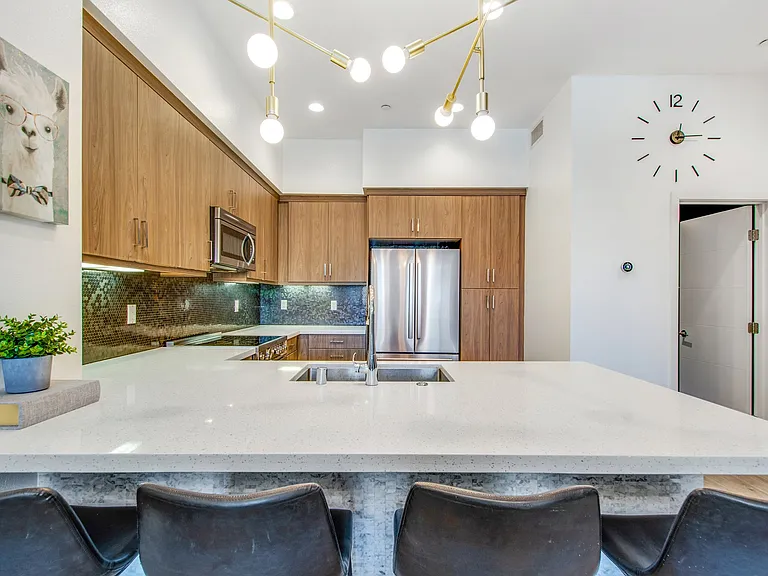 205 Elm Ave — Photo 6