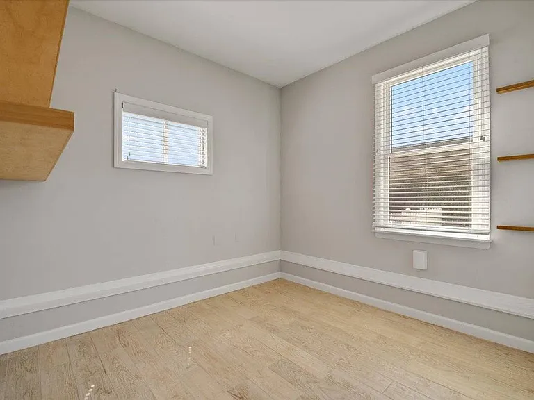 25A Gardners Ln — Photo 10
