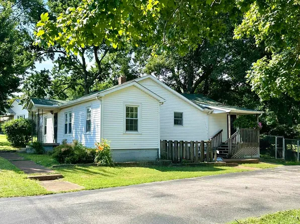 2812 E Reelfoot Ave, Union City, TN 38261