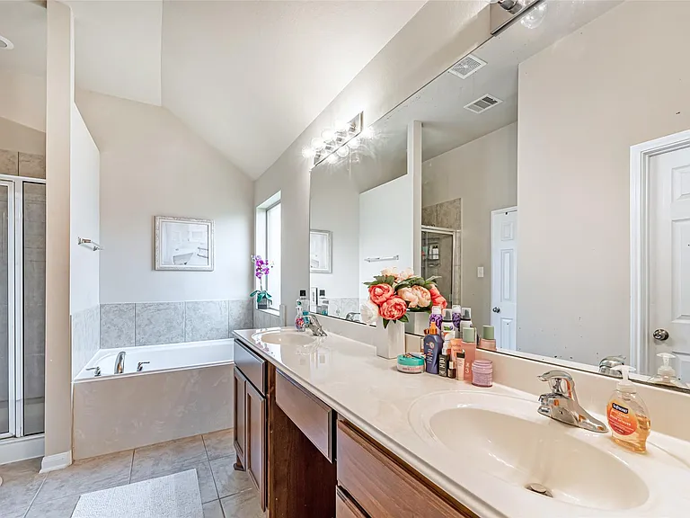 119 Emerald Loch Ln — Photo 32