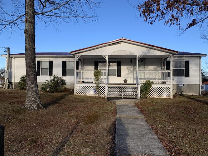 1st image of 2030 Leisure Ln