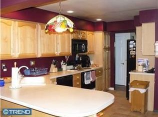 32 Nottingham Dr, Medford, NJ 08055