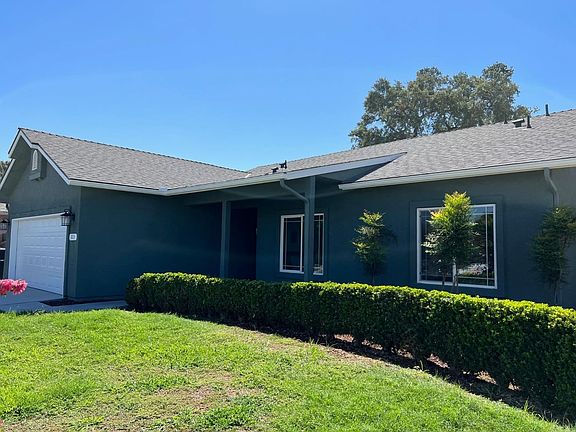 2nd image of 323 E Riverbend Ct