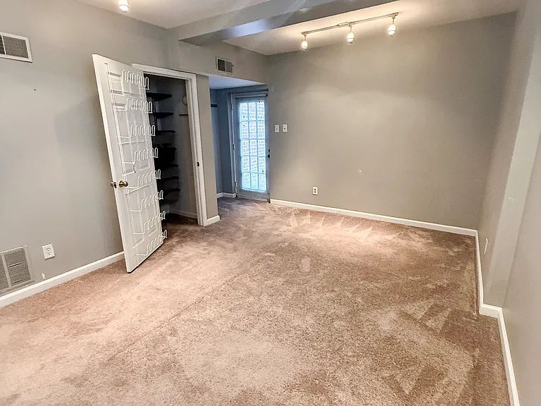 3650 39th St NW #A517 — Photo 15