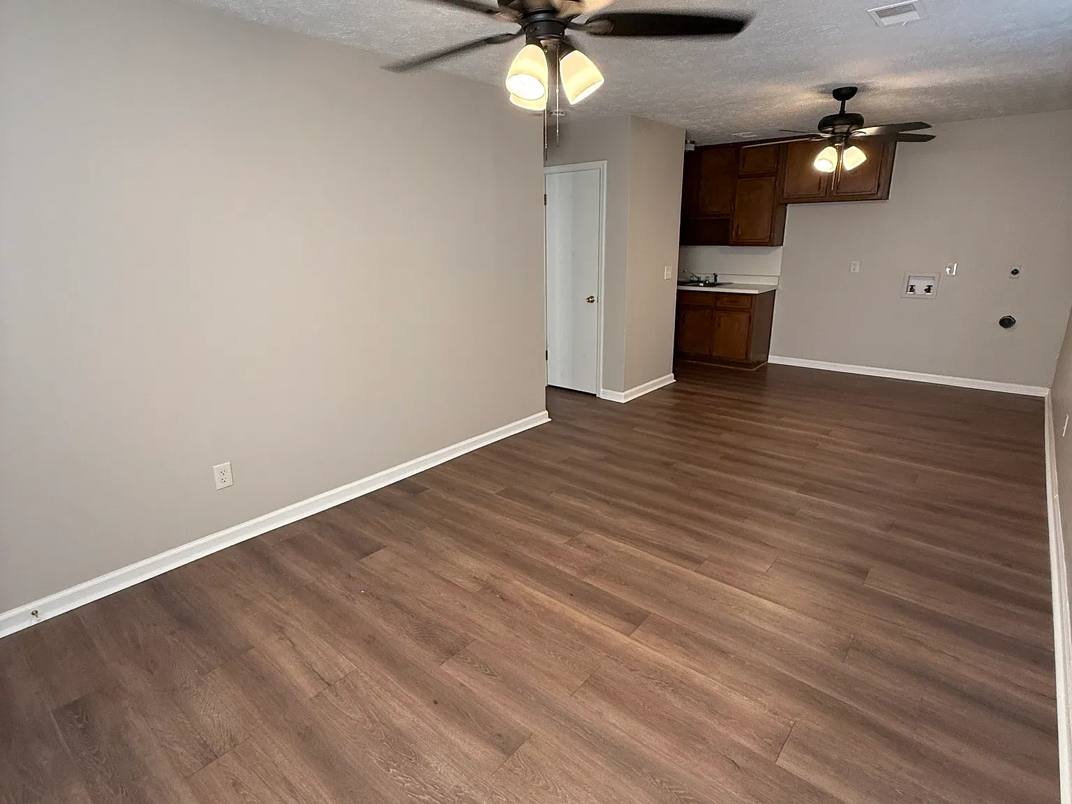 1 bed, 636 sqft, $850 — Photo 2