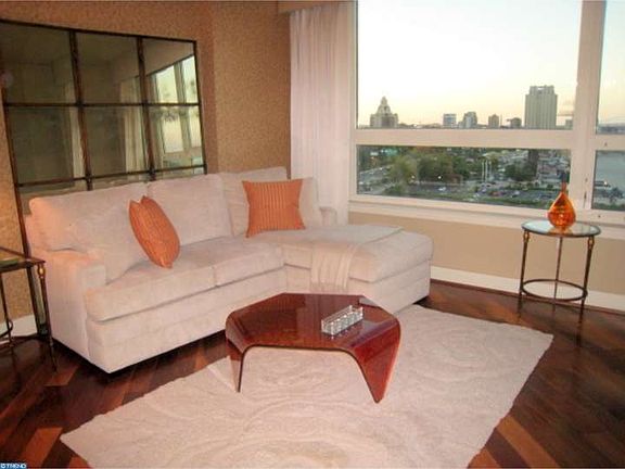 3rd image of 717 S Chris Columbus Blvd Unit 805