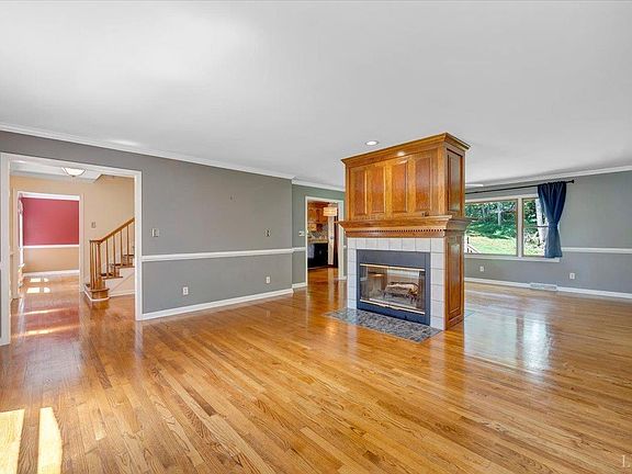 4th image of 209 Quail Ridge Dr