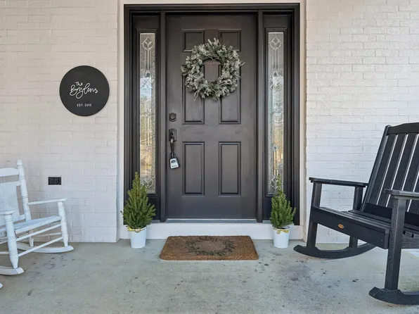 274 Hawthorn Rd SW, Pataskala, OH 43062