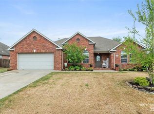 114 Hoss St, Centerton, AR 72719