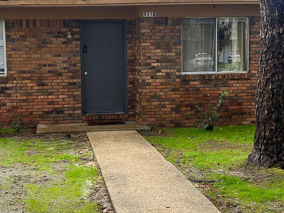 Front of duplex