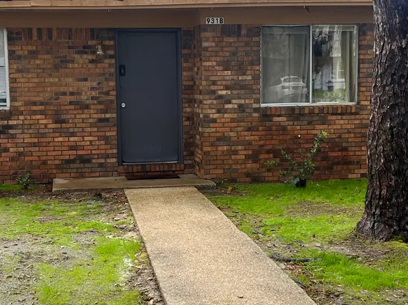 931 McFarlan Ave APT B, Fort Walton Beach, FL 32547