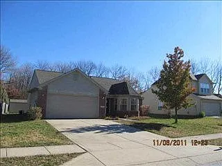 6807 Kentland Dr photo 1