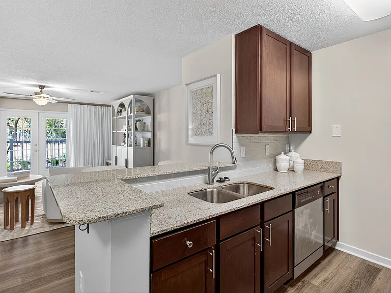 Reserve at Gulf Hills Apartment Homes — Photo 14