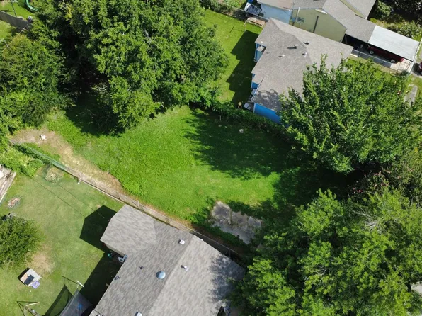 1135 Henke St, Houston, TX 77020
