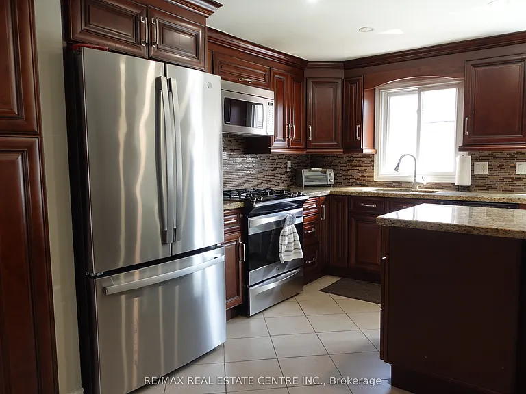 21 Maitland Dr — Photo 13