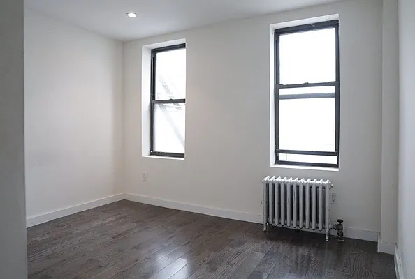 Rented by Kahen Properties | media 33