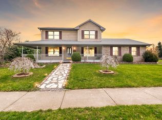 2600 Ayrshire Dr, Lansing, MI 48911