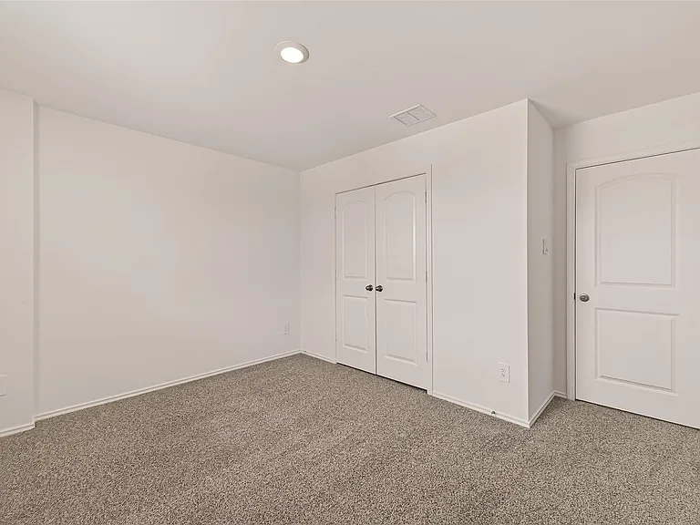 6107 Ginevra Summers Dr — Photo 35