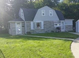 6384 Glenis St, Taylor, MI 48180