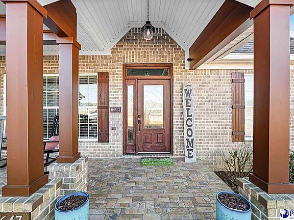 4th image of 1647 Rugby Ln