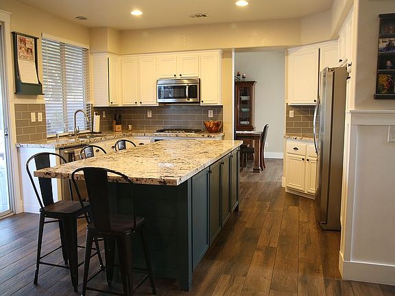4th image of 8750 Wallaby Ln