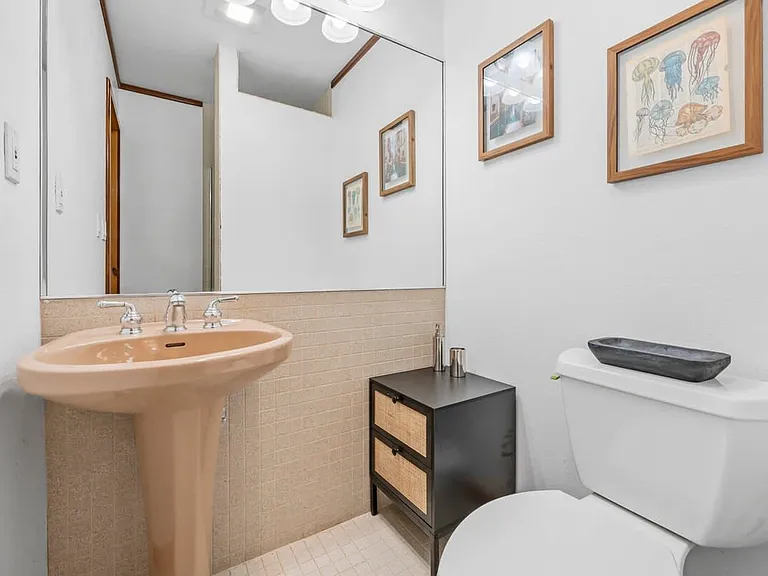 485 N Shore Dr — Photo 14