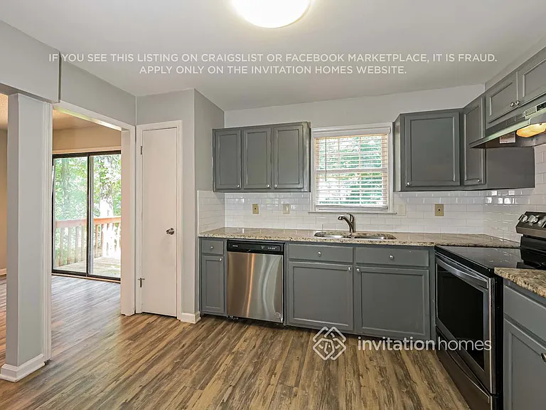 2390 Hinton Rd — Photo 8