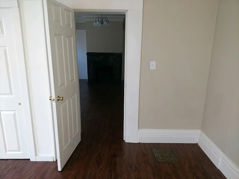 7 Broad St #1 — Photo 4