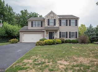 312 N New St, Lititz, PA 17543