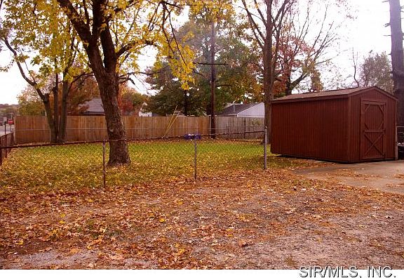 5th image of 240 Haller Ave