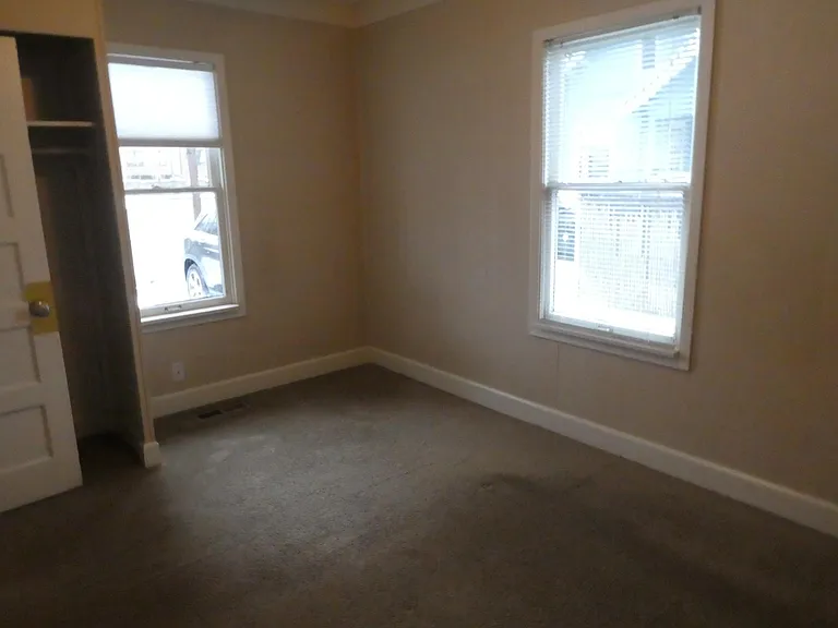 2333 SE Tacoma St — Photo 17