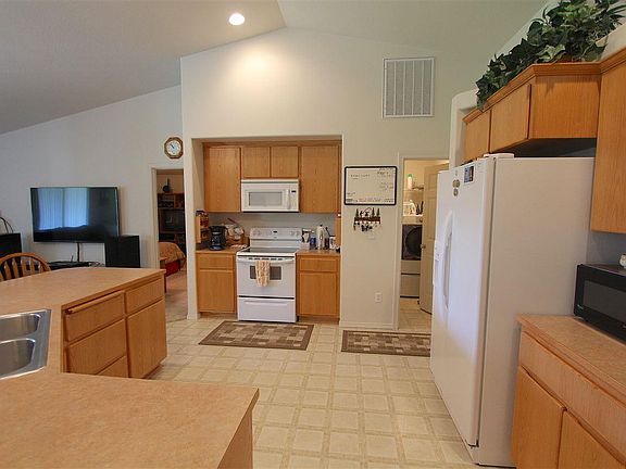 5th image of 3907 S Quincy Pl